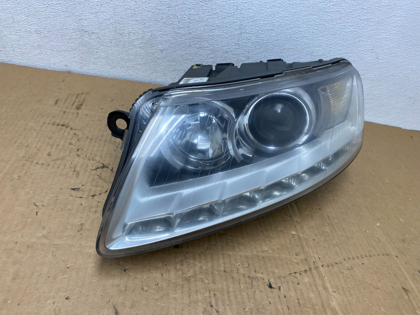 2009-2011 Audi A6 Left Driver Side Headlight AFS Xenon HID AC7732 DW2