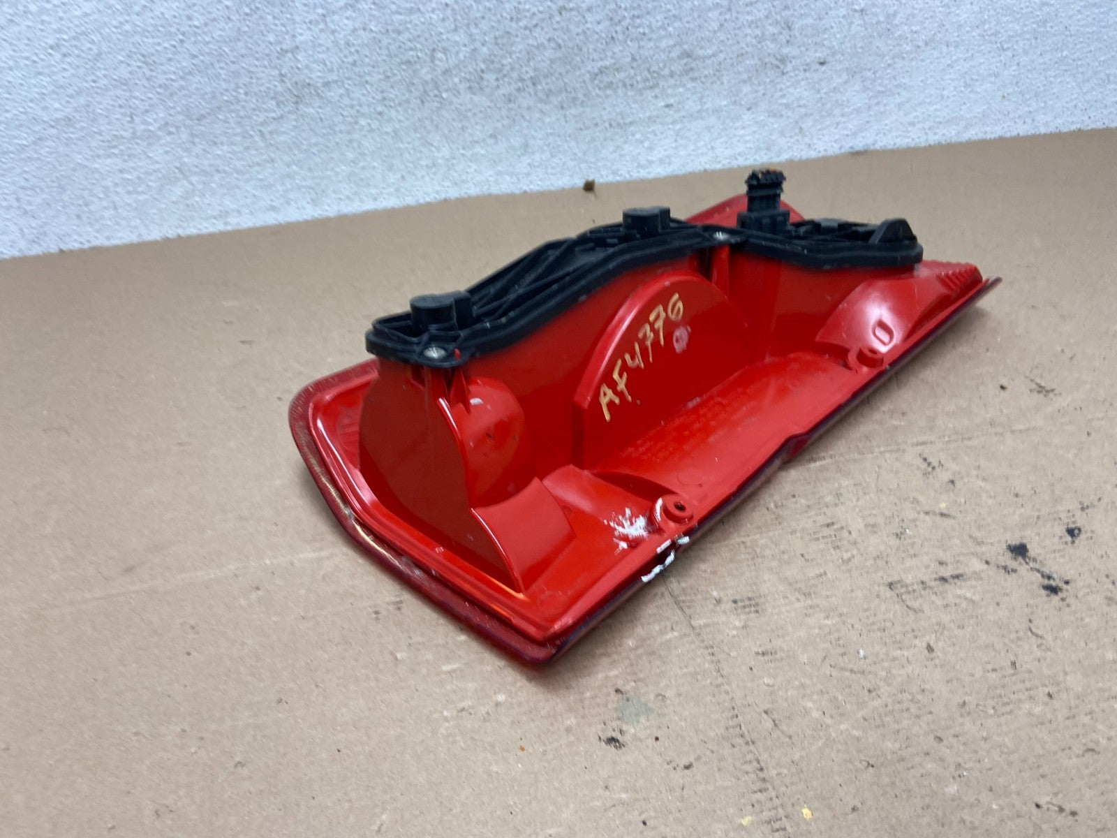 1999 - 2002 Land Rover Discovery Right Passenger Side Tail Light AF4776 DW4