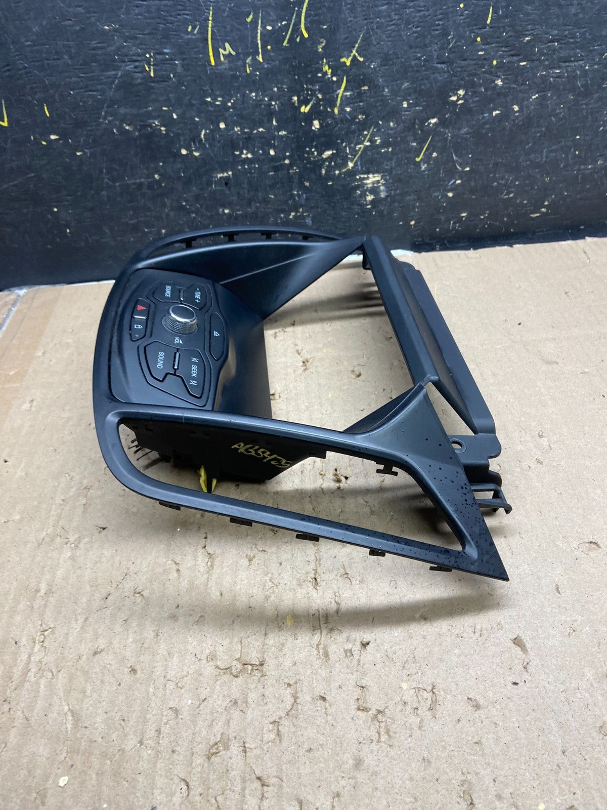 2013 2014 2015 2016 Ford Escape Dash Radio Control Panel Bezel ab5425 DG2