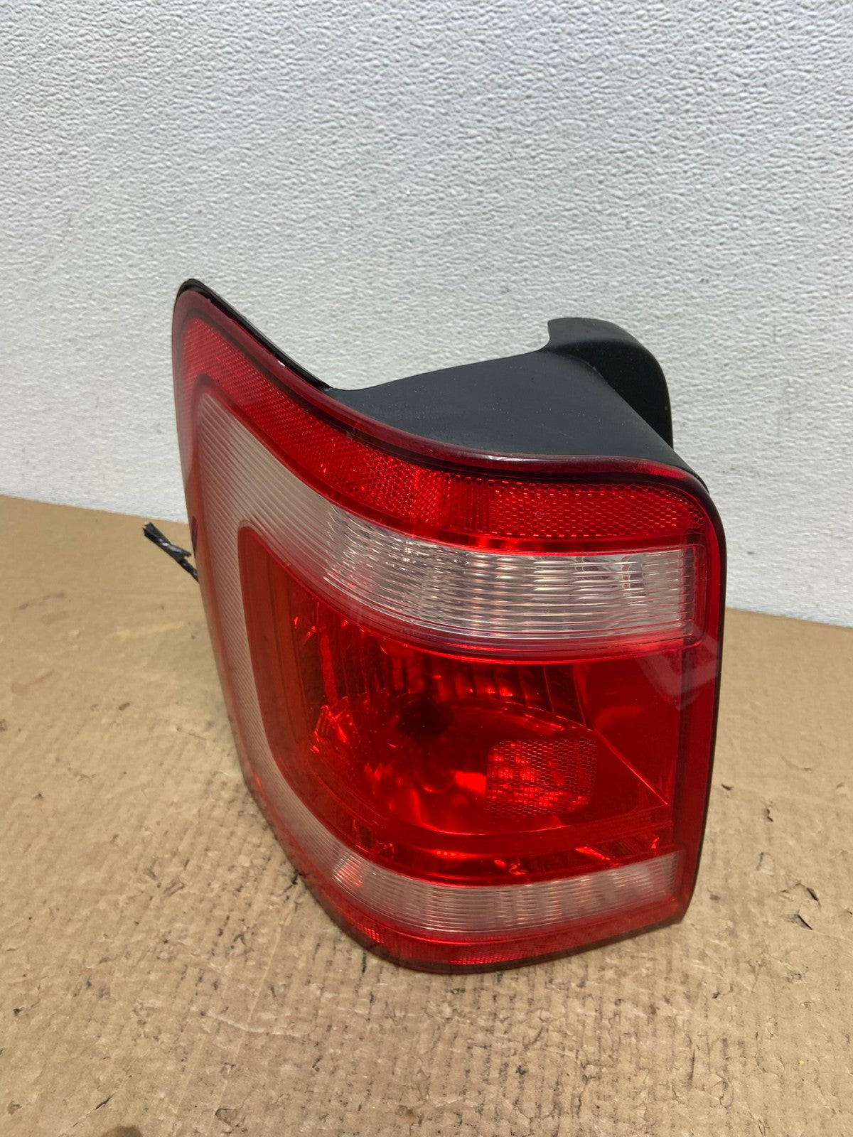 2008 to 2012 Ford Escape Left Driver LH Side Tail Light AC4041 LK0
