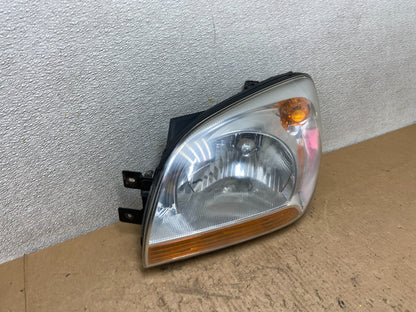 2005 to 2006 Kia Sportage Left Driver LH Halogen Headlight OEM Z9586 DW2