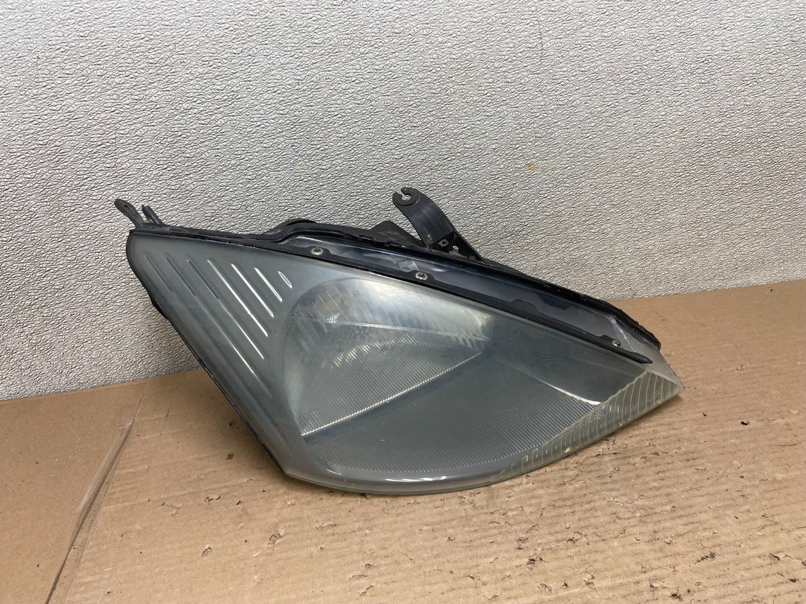 2003 to 2004 Ford Focus Right Passenger RH Black Headlights Halogen AA9493 DG0