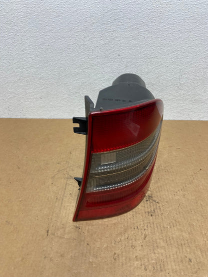 1998 to 2001 Mercedes ML320 ML-Class Right Passenger Rh Tail Light AC2969 LK2