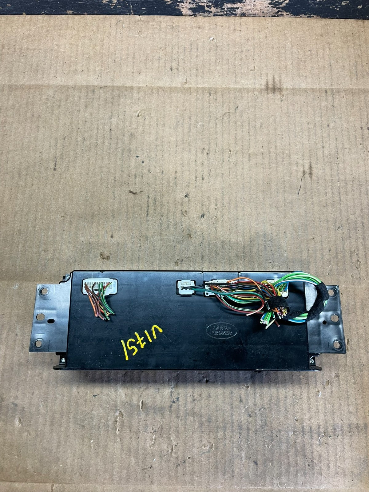 2005 to  2009  Land Rover LR3 Ac Heater Climate Control Oem AA9298 DG5