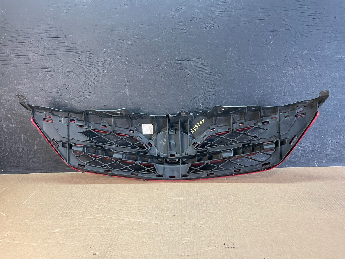 2011 to 2013 Toyota Corolla Front Bumper Grille Grill AF52373