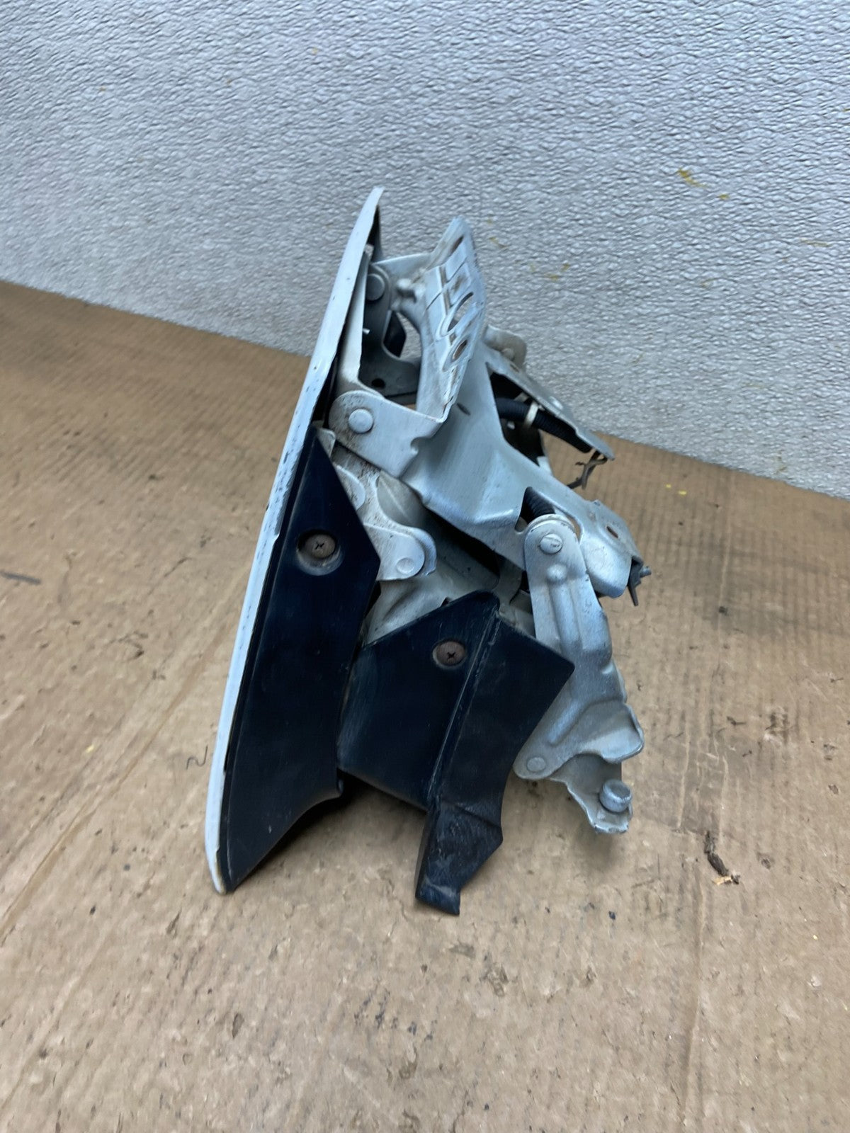1990 1991 Mitsubishi Eclipse Right Passenger Side Headlight Oem AA66246