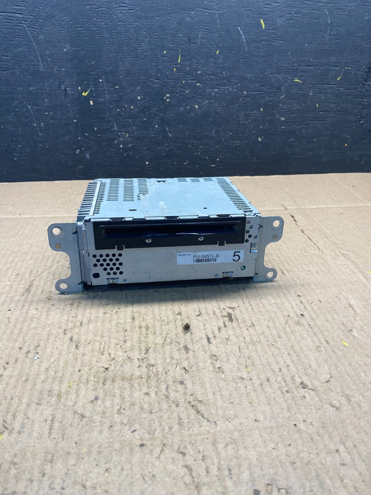 2011 2015 Ford Explorer Audio Equipment Radio Receiver AM FM CD r6137 DG0
