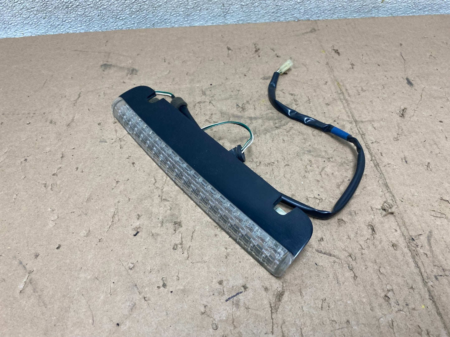 2008 2014 Subaru Tribeca Spoiler 3RD Third Brake Light 84701XA010 S4147 PS2
