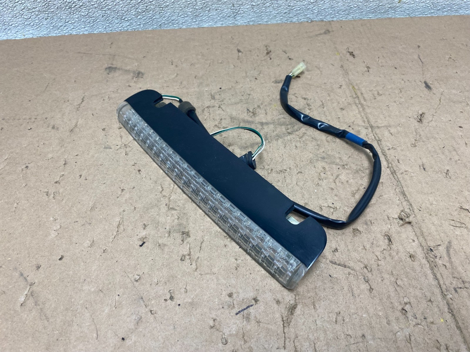 2008 2014 Subaru Tribeca Spoiler 3RD Third Brake Light 84701XA010 S4147 PS2