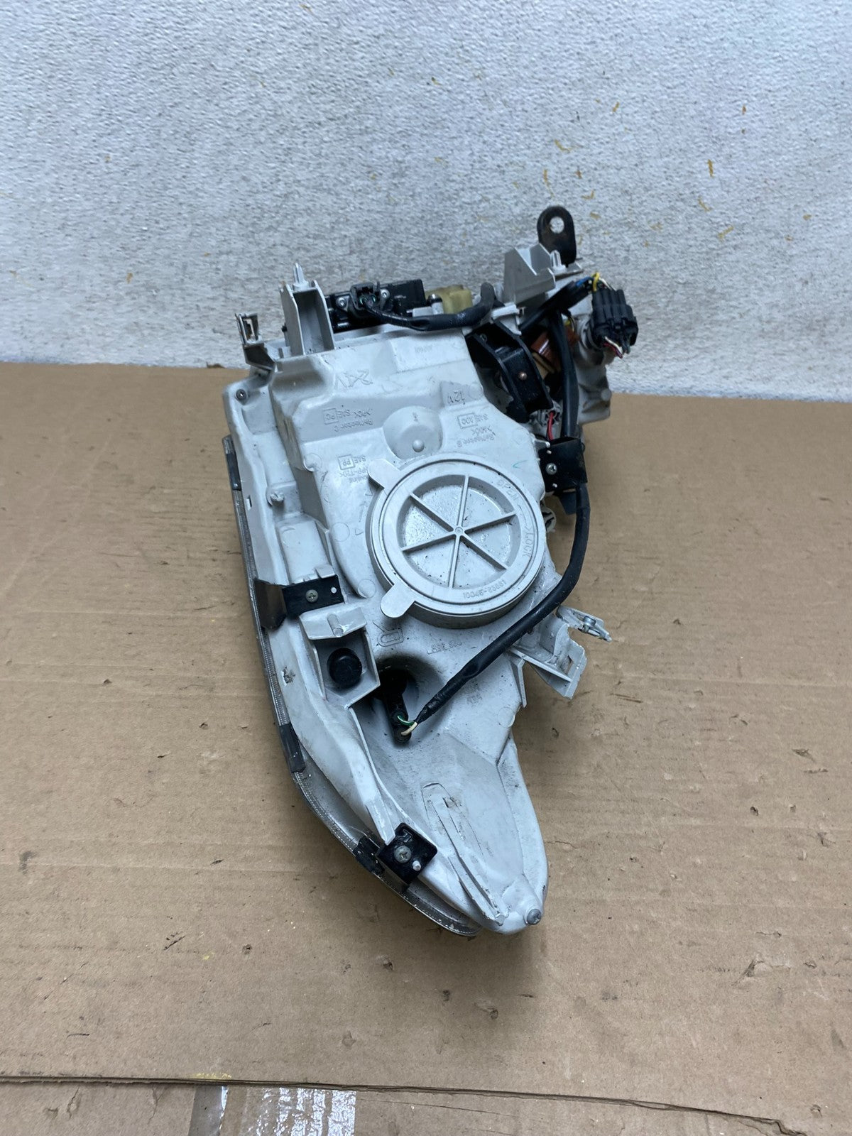 2007-2009 Infiniti G35 G37 Right Passenger Hid Xenon Headlight Sedan AH9528 DW8