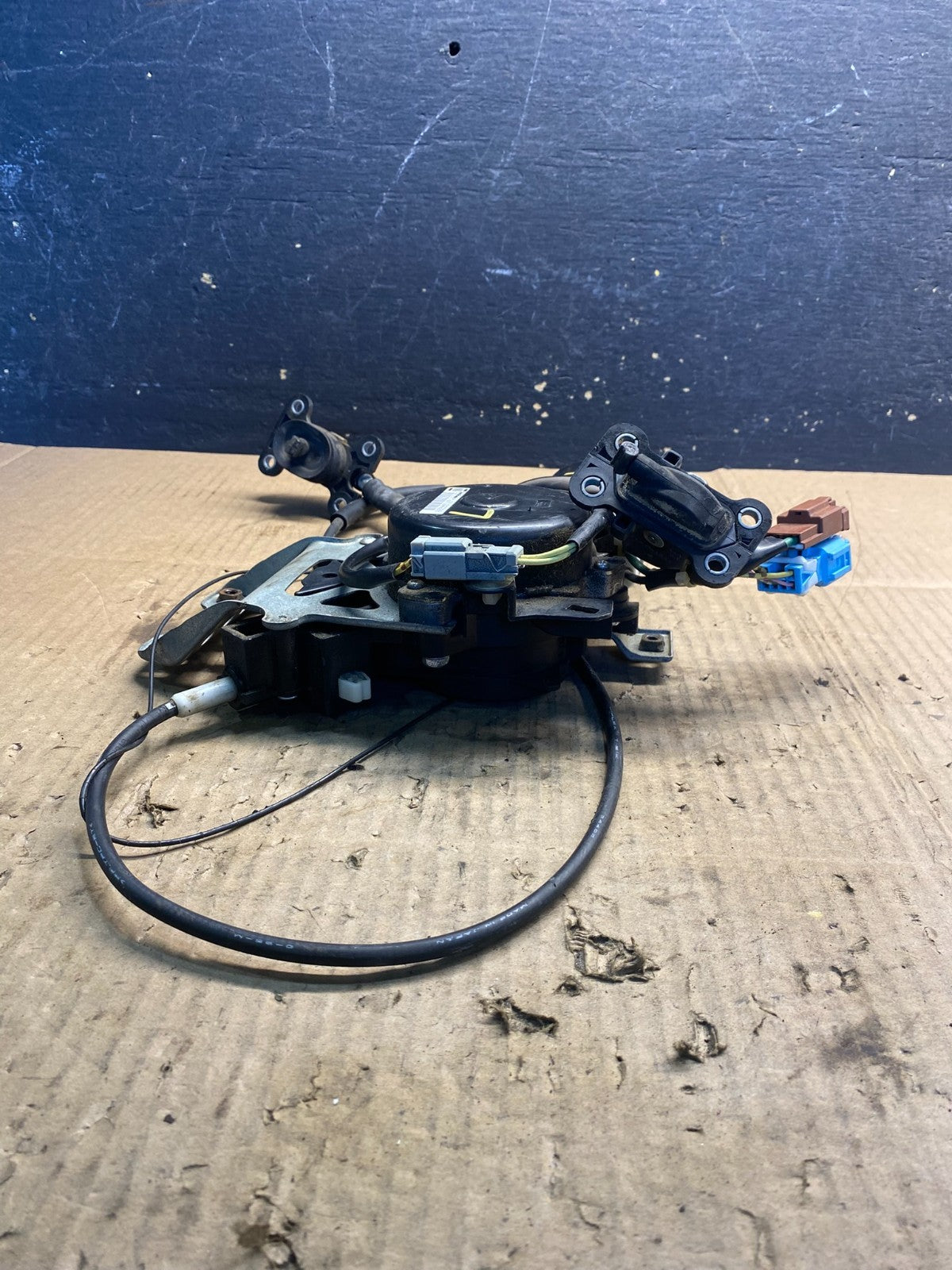 2005 - 2010 Honda Odyssey Rear Left Sliding Door Lock Actuator Motor AA7492 DG5