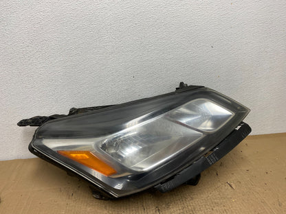 2013-2017 Chevrolet Traverse Right Passenger Side Halogen Headlight AC5520 DW0