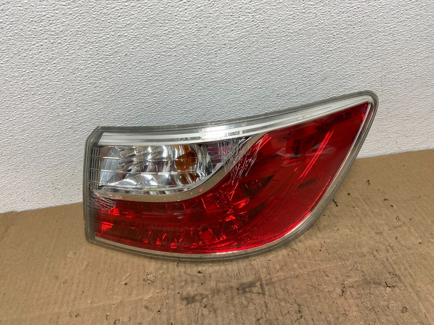 2010 2011 2012 Mazda CX-9 Right Passenger RH Tail Light AB8583 DW0