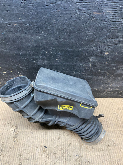 2009-2012 Ford Flex Taurus Lincoln Mks Air Hose  Duct Tube OEM t9796 DG1