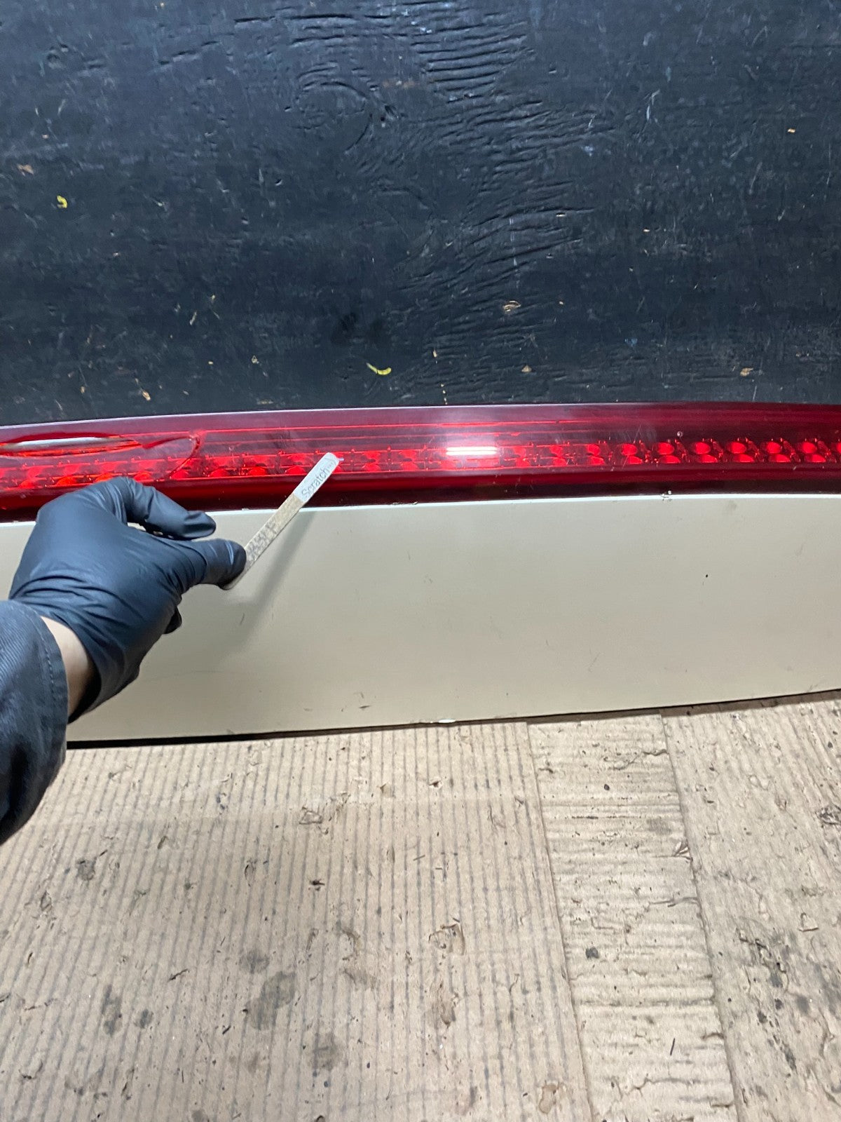 2007 to 2014 Cadillac Escalade Rear Upper Spoiler 3rd Third Brake Light W6080 DG8