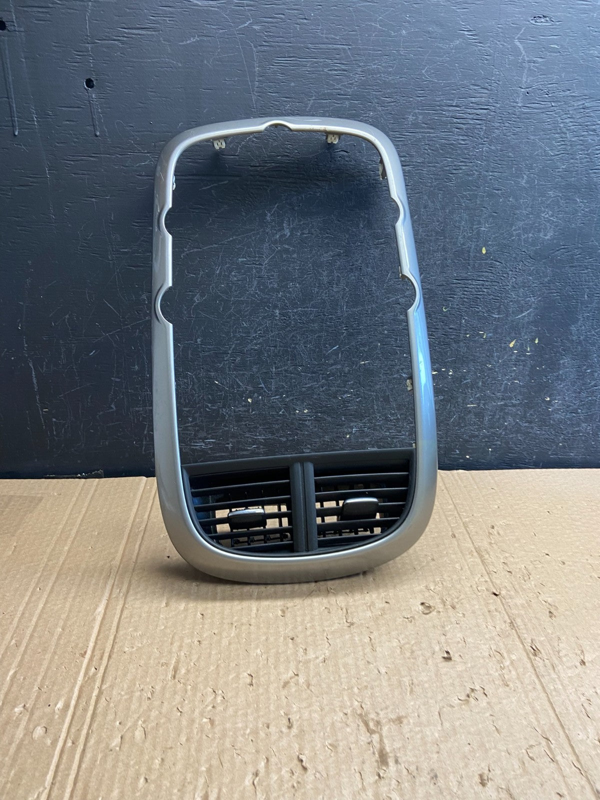 2013-2016 Chevrolet Malibu Center Radio Switch Air Vent Trim Bezel AF6445 DW0