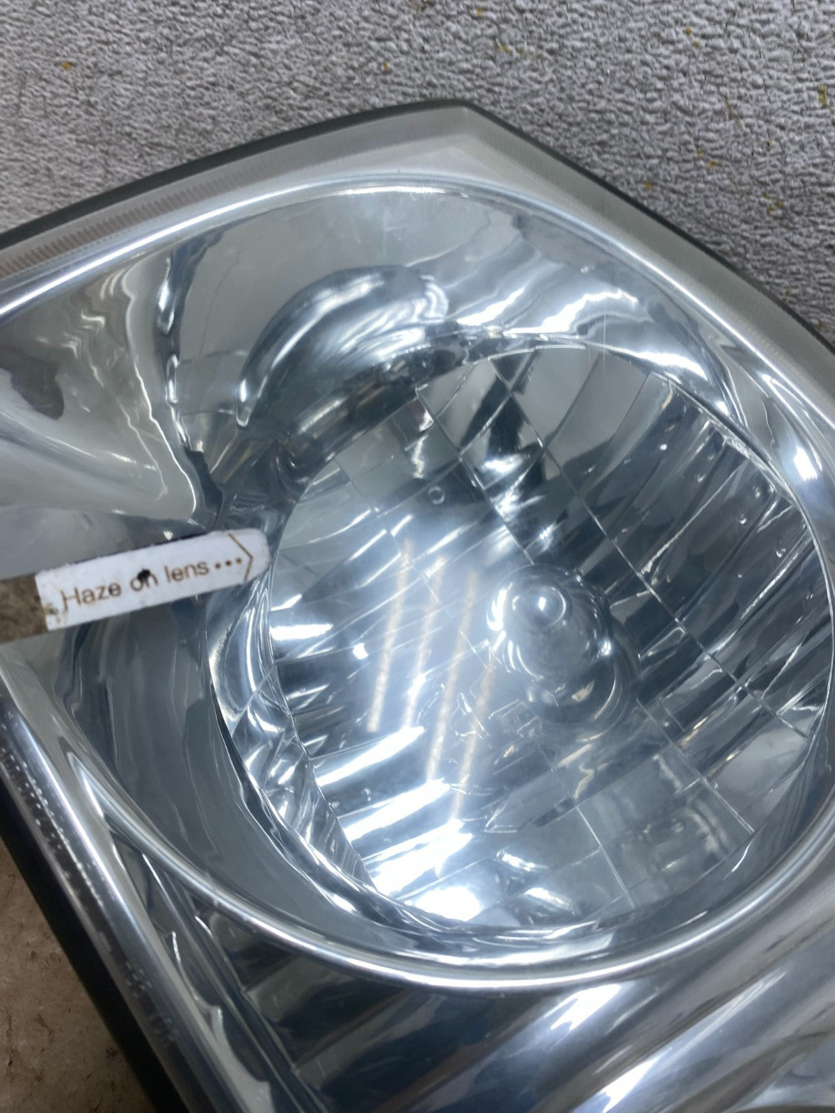 2001 to 2004 Nissan Frontier Left Driver LH Halogen Headlight AI8192 DW4