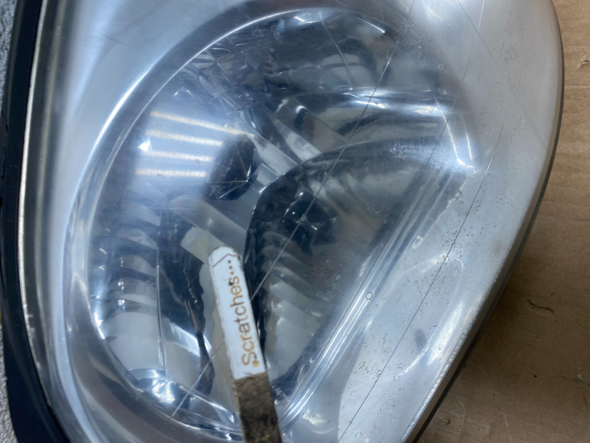 2001-2003 Hyundai Santa Fe Left+Right Headlights Halogen AI5852 DW4