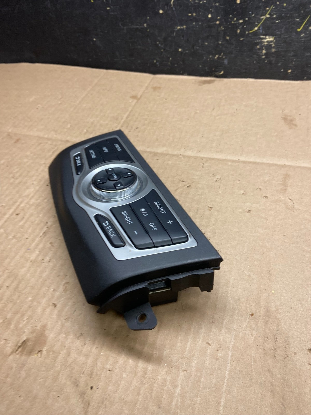 2009-2014 Nissan Murano AM FM Radio CD Control Panel Y2359 DG2