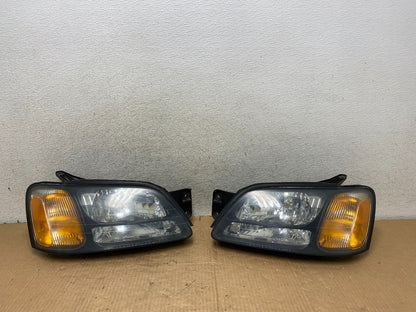 2001 to 2004 Subaru Legacy Outback Left+Right Headlights AI7895 DW0