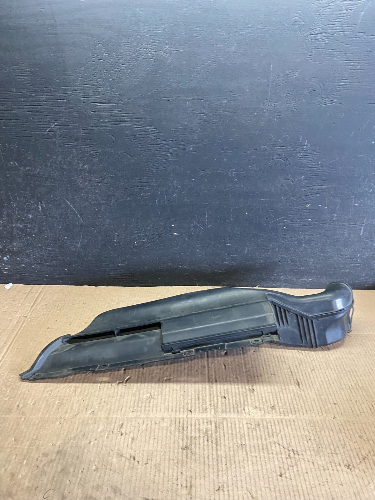 2003 to 2008 Nissan Murano Air Intake Cleaner Duct i3399 DG1 OEM1