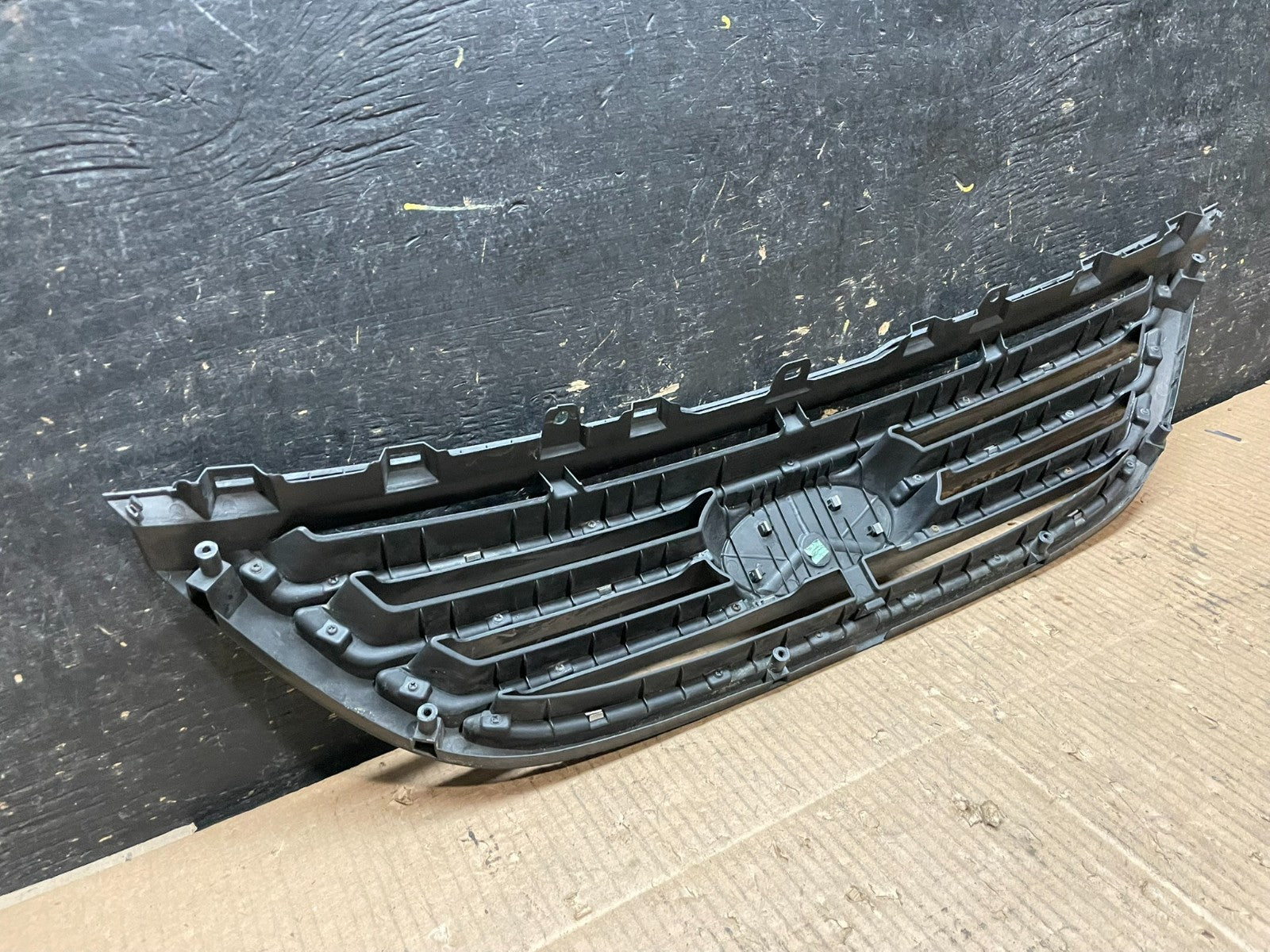 2007 to 2008 Kia Spectra Front Upper Grill Grille OEM Y2034 DG6