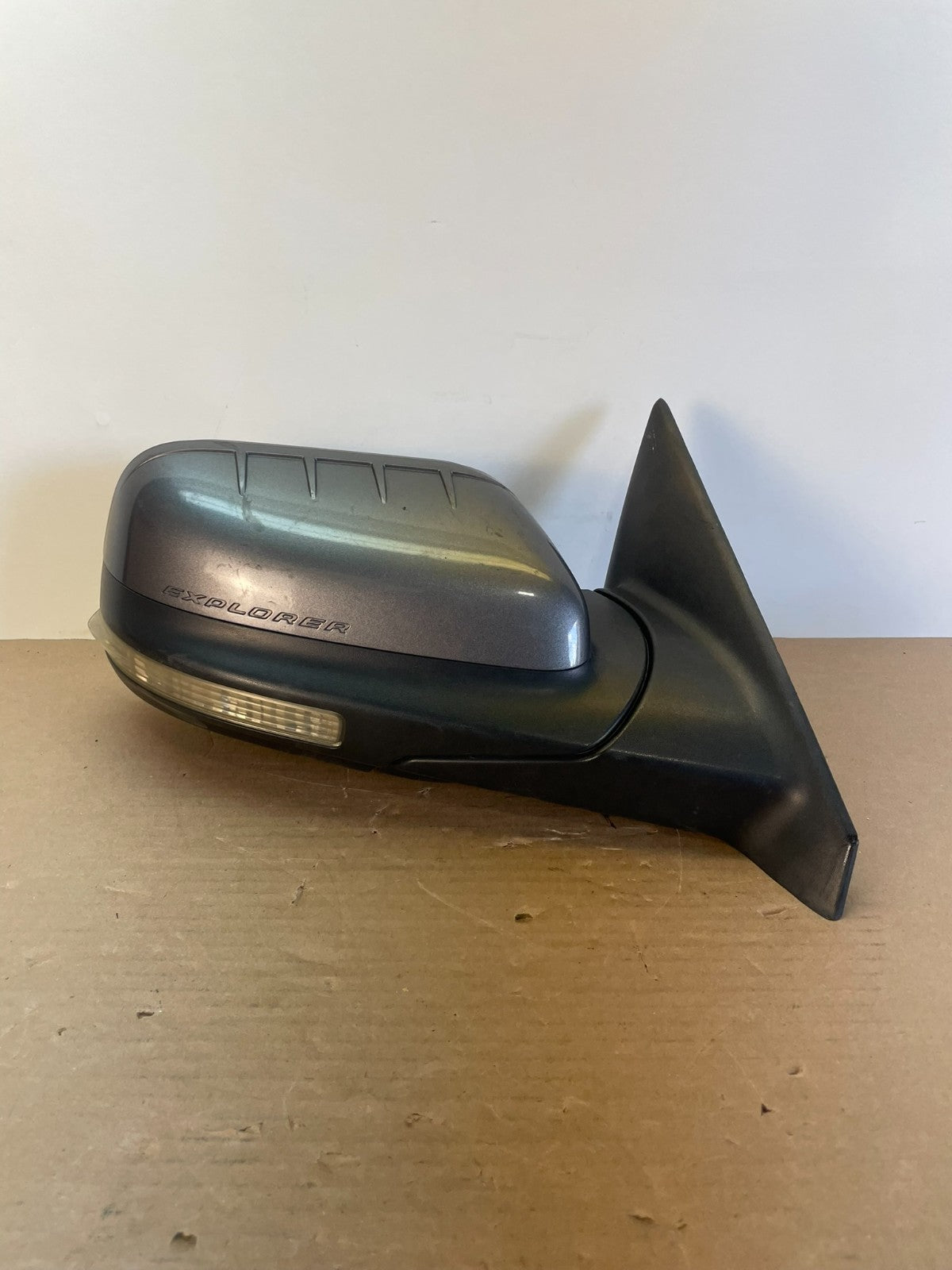 2011 to 2015 Ford Explorer Right Passenger View Door Mirror AF5598 MS0