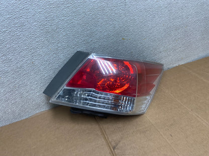 2008 to 2012 Honda Accord Sedan Tail light Right Passenger RH Side AA1101 DW2