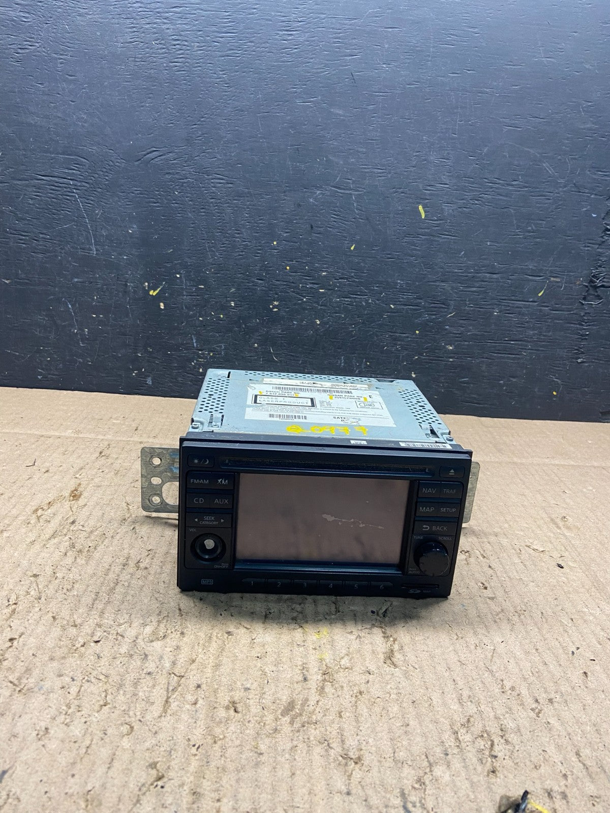 2010 to 2011 Nissan Versa Am Fm Cd Player Radio Receiver 25915zw80b q0977 DG0