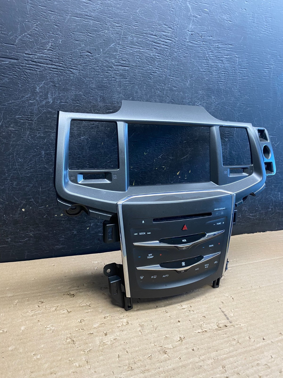 2013 to 2016 Lincoln MKS Radio Dual Climate Control Panel Air Vent ag8473 DG1