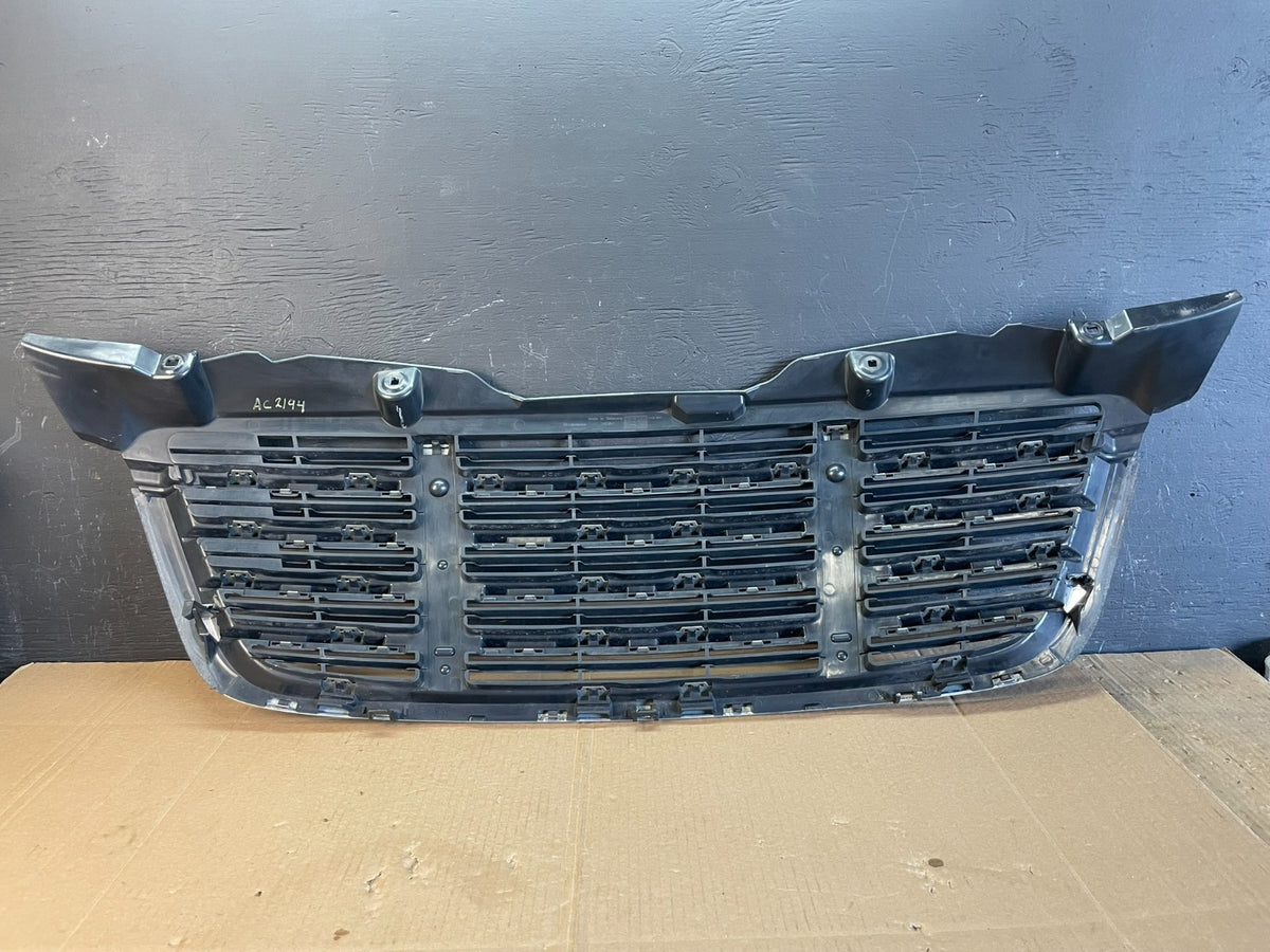 2009 to 2011 Freightliner Sprinter Front Upper Chrome Grill Grille AC2194 DG5