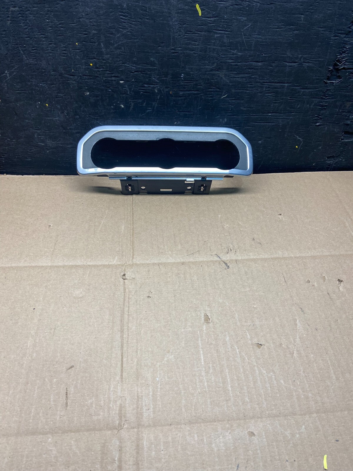 2010 to 2016 Land Rover Lr4 Center Console Shifter Floor Bezel i5064 DG0