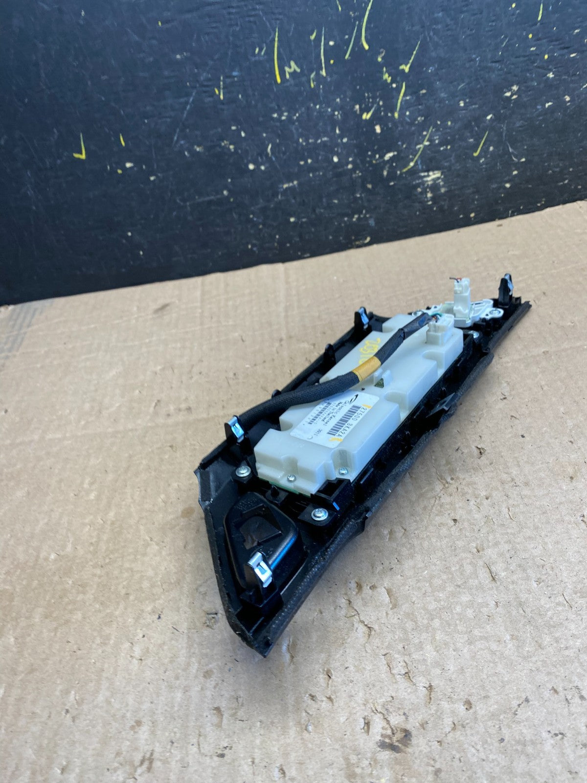 2013 to 2018 Nissan Pathfinder Radio Audio Climate Control OEM Z0312 DG4