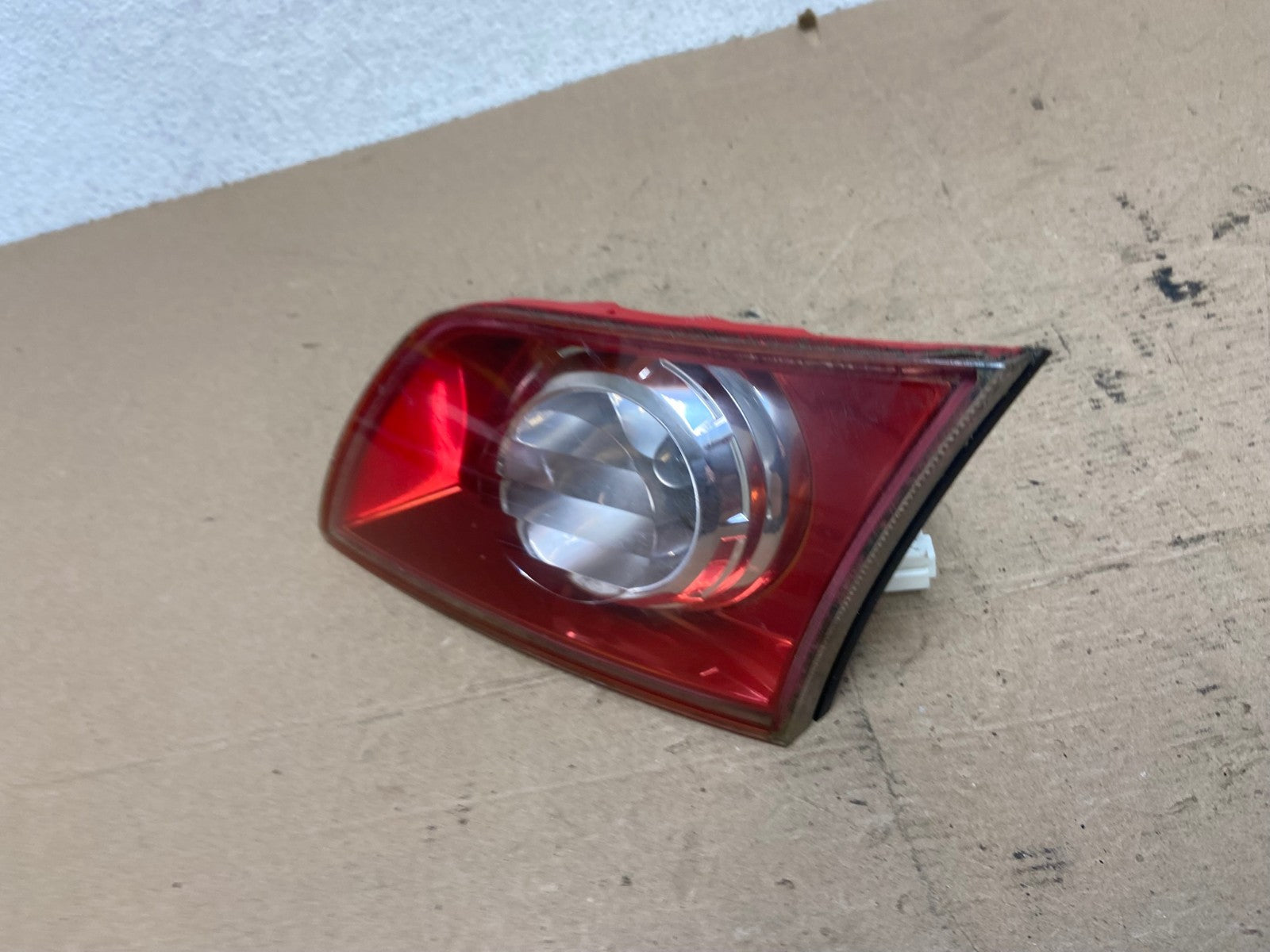 2003-2005 Infiniti FX35 FX45 Right Passenger Red Inner Tail Light AF4610 LK1