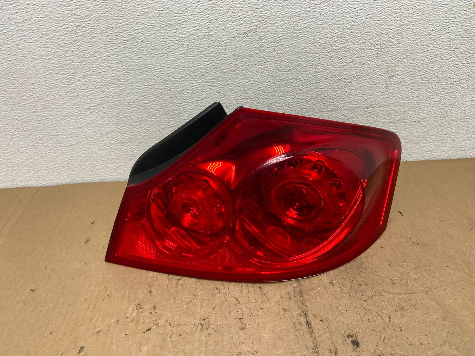 2007 to 2013 Infiniti G35 G37 Sedan Right Passenger Rh Tail Light AC7296 LK0