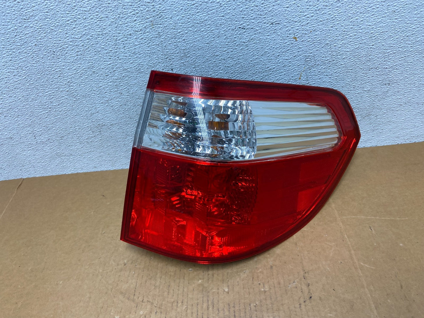 2005 2006 2007 Honda Odyssey Right Passenger RH Side Tail Light AD9081 DW0