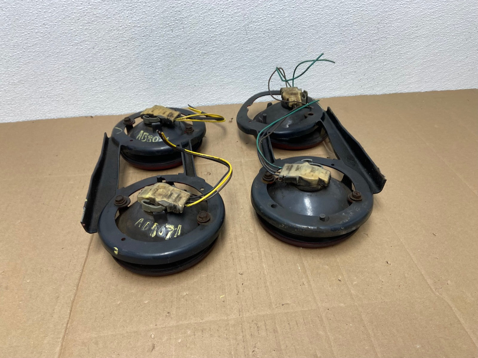 1984-1987 Chevrolet C4 Corvette Left+Right Tail Lights OEM AB8071 LK10