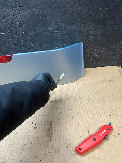 2005 to 2011 Hyundai Accent Trunk Lid Hatch 3rd Brake Light Spoiler X3417 DG5