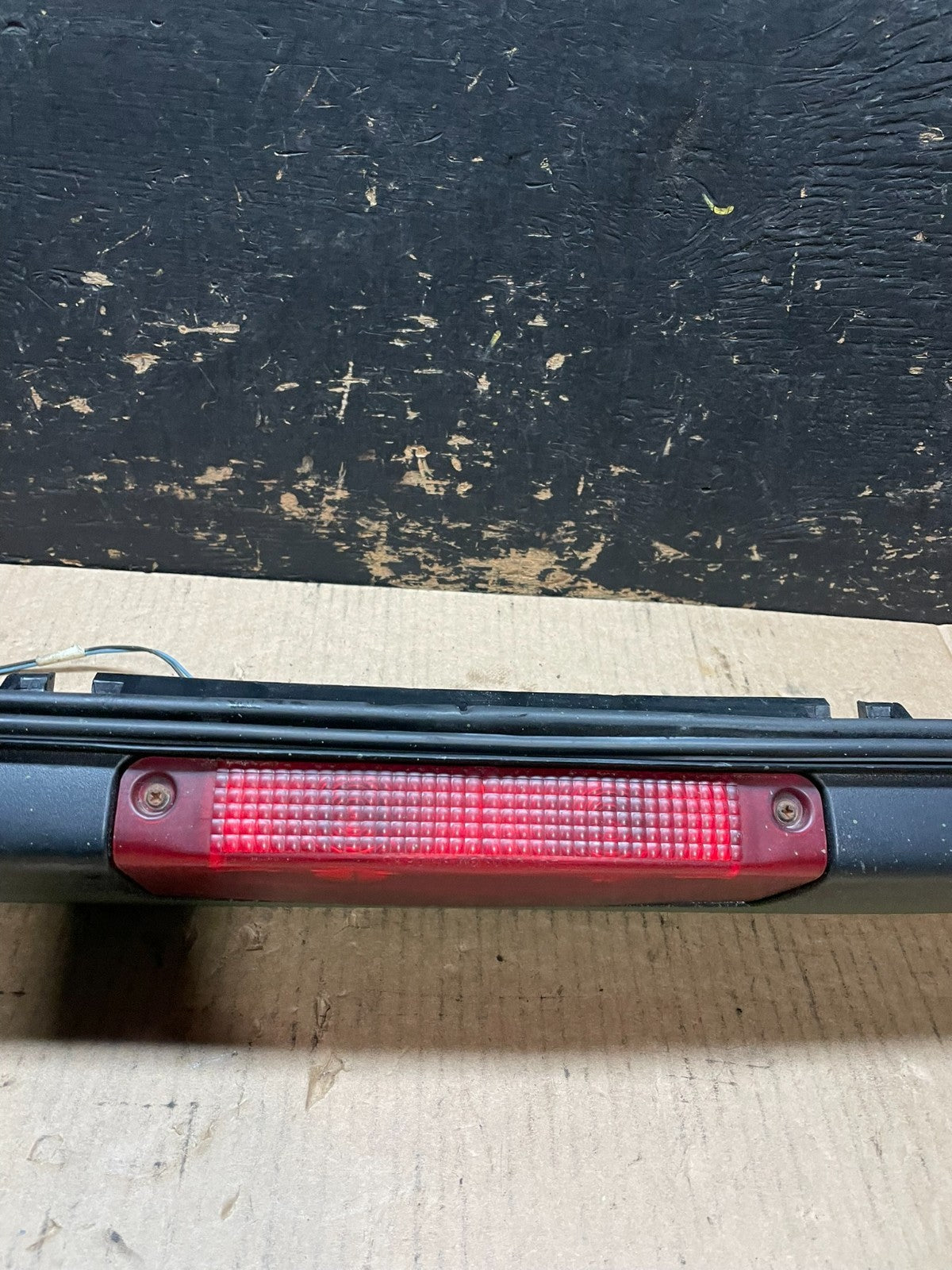 2003 to 2020 Chevrolet Express 3rd Third Brake Light Trim Spoiler y9562 DG3