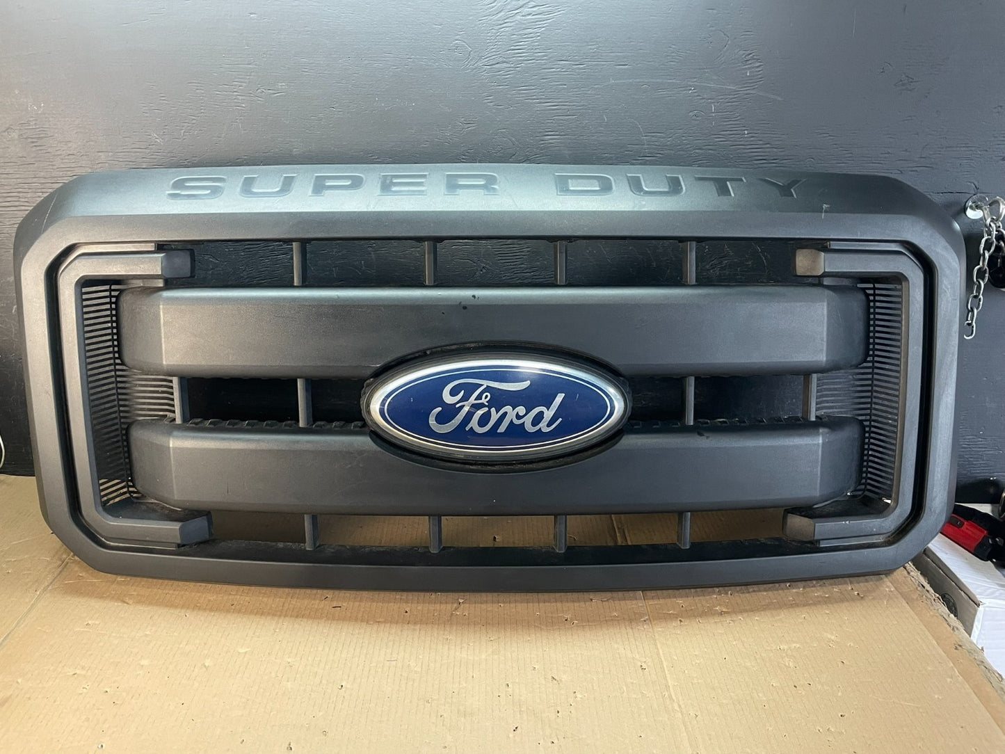 2011 to 2016 Ford Super Duty F250 F350 Front Upper Grill Grille AE3617 DG0