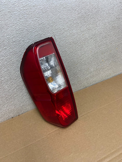 2005 to 2014 Nissan Frontier Right Passenger RH Side Tail light Oem AB3412 LK2