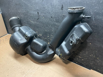 2011 - 2013 Dodge Durango 3.6L Resonator Air Intake Tube Y1797 DG7