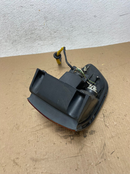 1998 1999 2000 Toyota Sienna Right Passenger Tail light ad7777 DG4