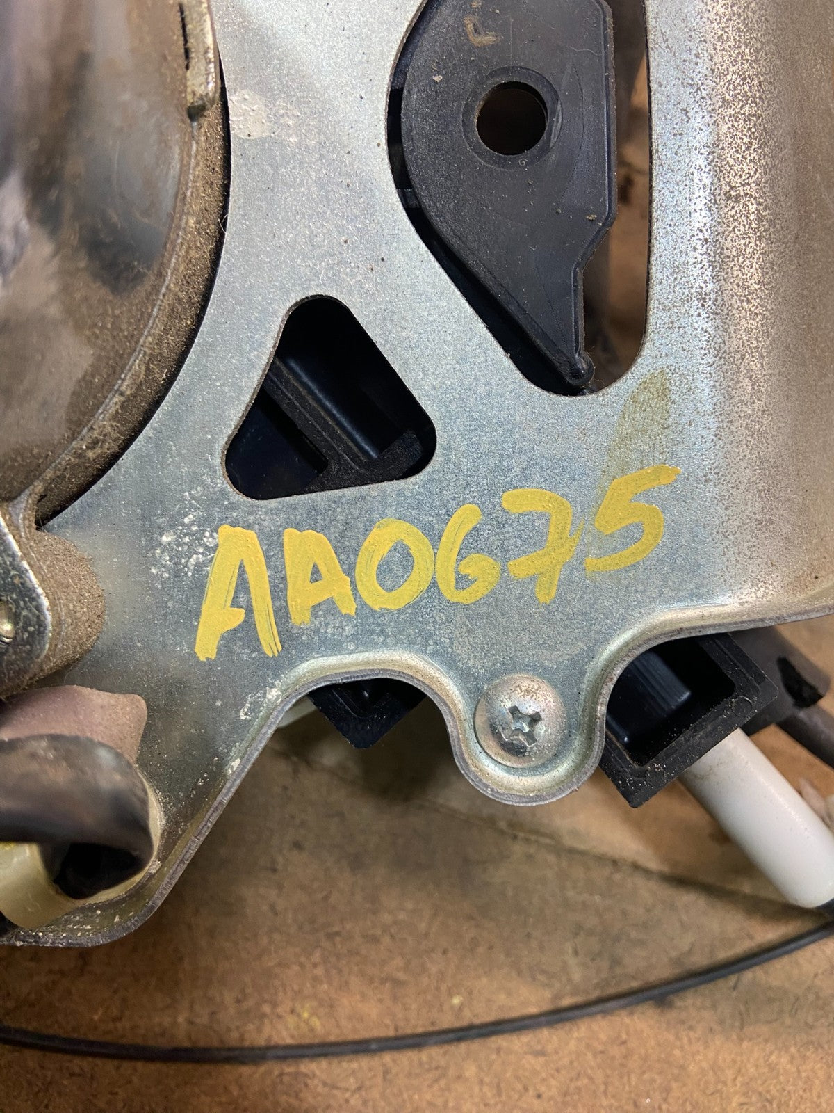 2005 - 2010 Honda Odyssey Rear Left Sliding Door Lock Actuator Motor AA0675 DG9