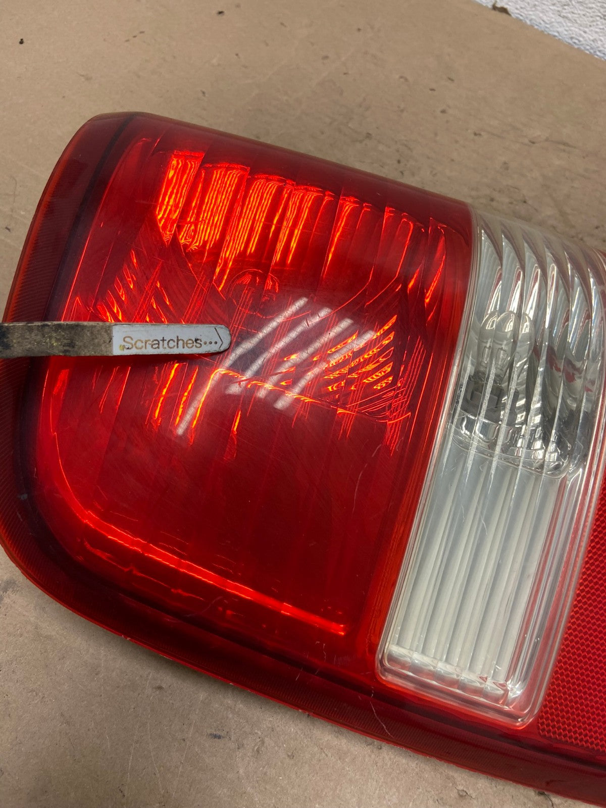 2004 to 2008 Ford F150 F-150 Left Driver LH Side Tail Light AI0930 LK3
