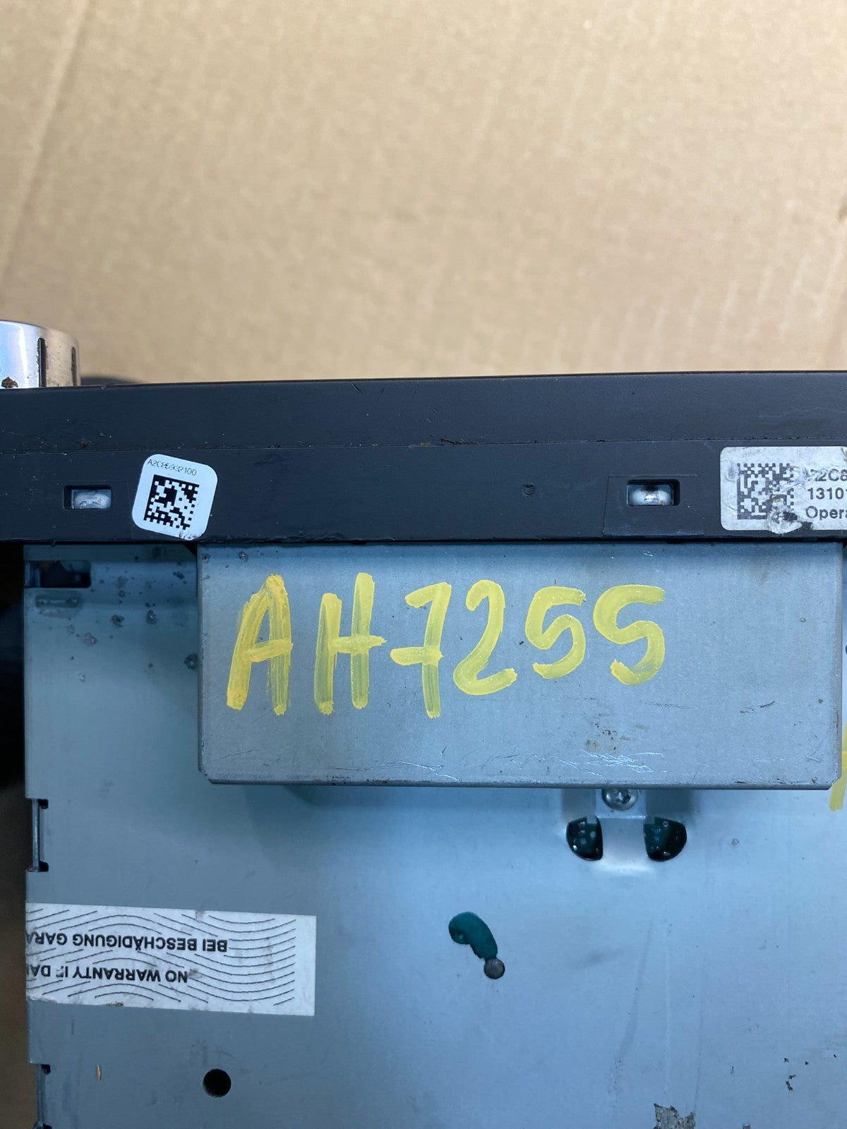 2009 to 2012 Volkswagen CC Radio CD Player Screen AM/FM AH7255 DG8