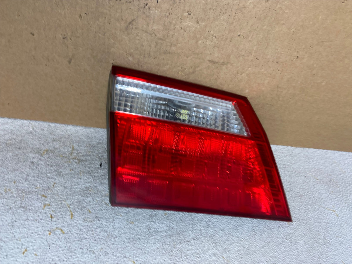 2005 2006 2007 Honda Odyssey Inner Left Driver Lh Side Tail Light AI3443 LK1