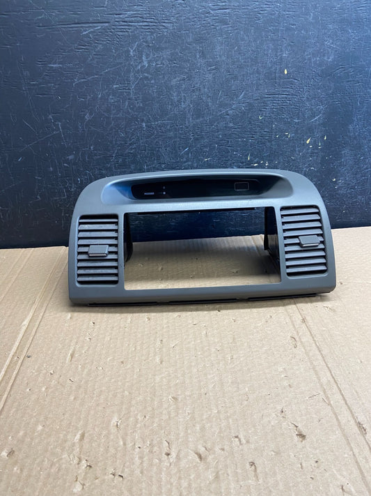 2005 2006 Toyota Camry Radio Center Console Air Vent Bezel Trim AF6188 DG0