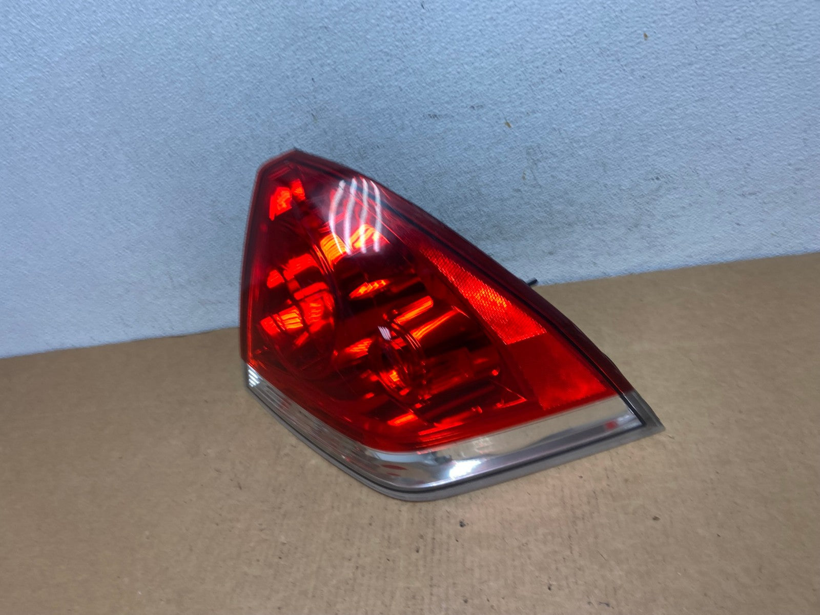 2006 - 2012 Chevrolet Impala Tail Light Right Passenger RH Side AD4586 LK1