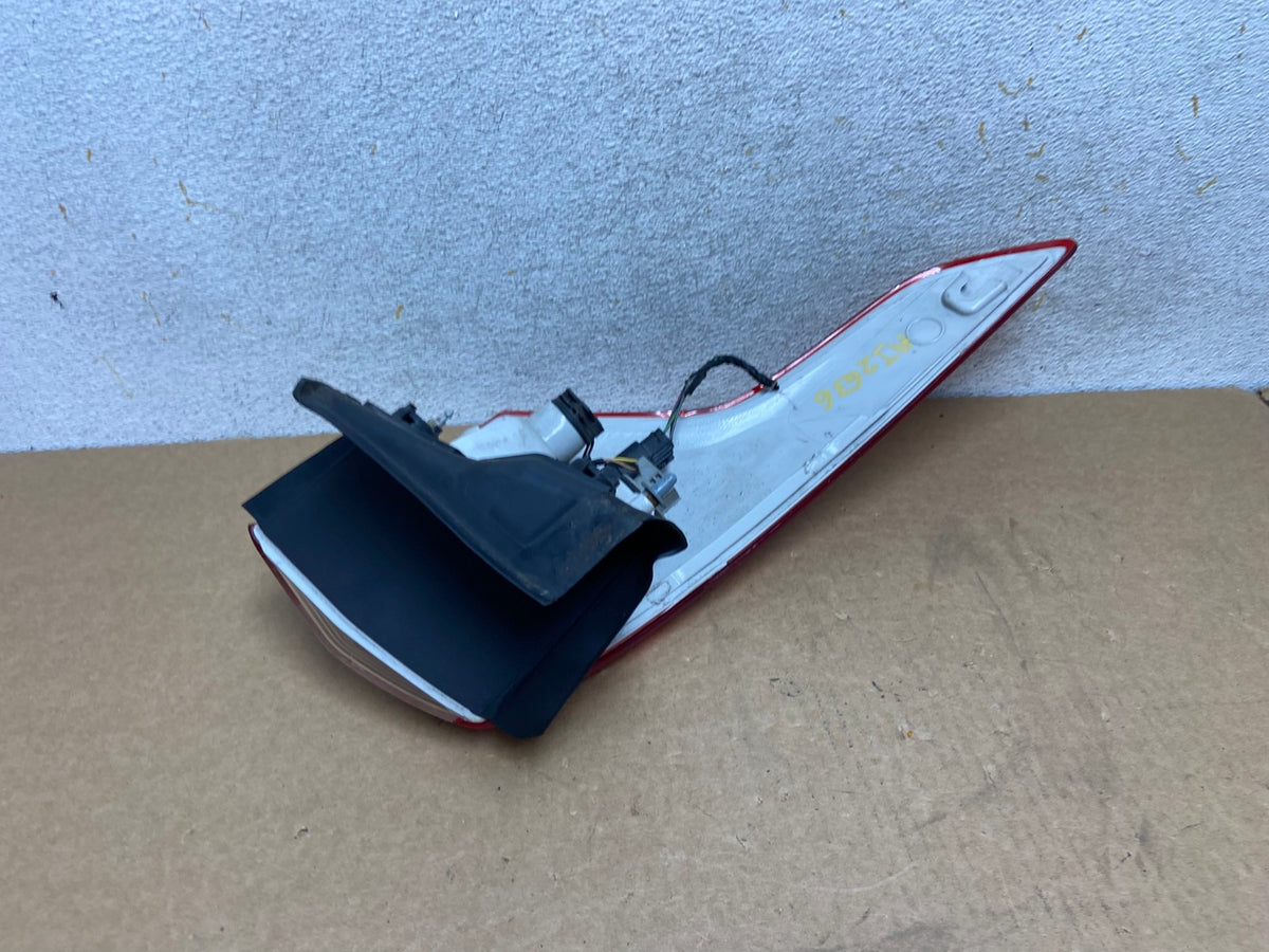 2013 to 2016 Ford Escape Right Passenger RH Side Tail Light AI2636 LK4